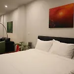 Brand New Modern Style Studio & Netflix