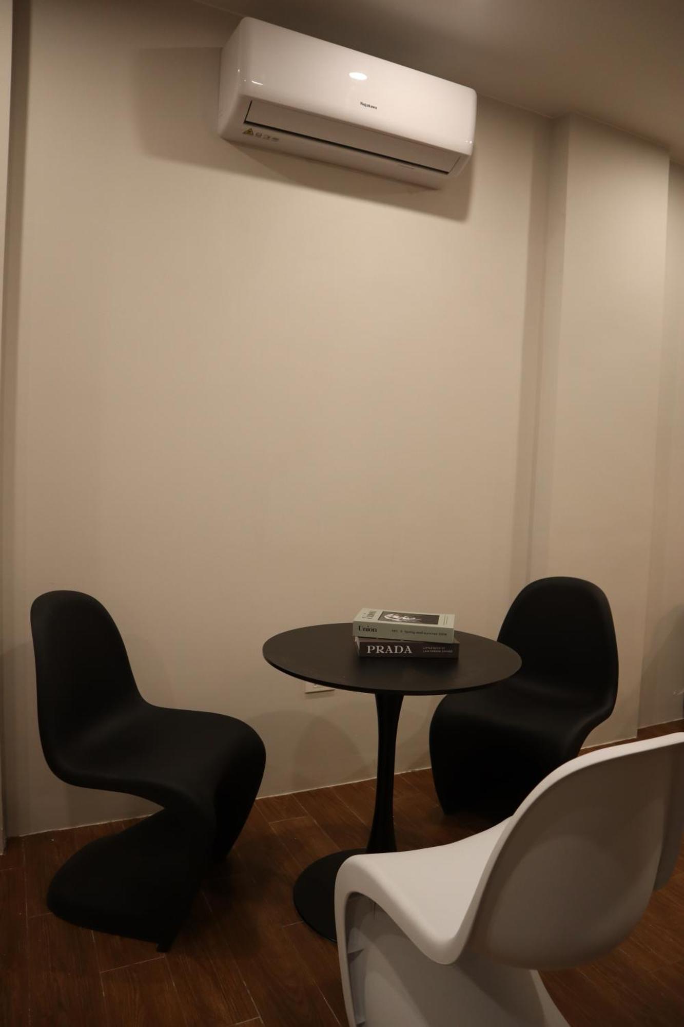 Căn hộ Brand New Modern Style & Netflix *